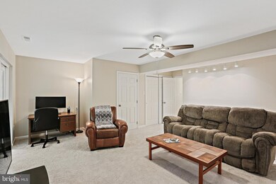 5327 Chase Lions Way, Columbia, MD 21044 - photo 5