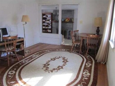 81 Harlow Dr, Amherst, MA 01002 - photo 4