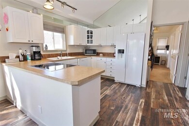 433 Fall Dr, Nampa, ID 83686 - photo 7