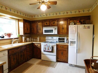 124 Swarthout Cir, Grants Pass, OR 97527 - photo 4