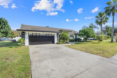 1542 Banbury Loop S, Lakeland, FL 33809 - photo 4