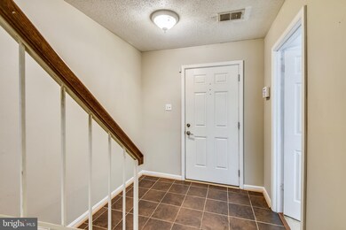 2583 Ambling Cir, Crofton, MD 21114 - photo 7