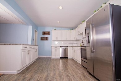 724 Furnace St, Emmaus, PA 18049 - photo 6