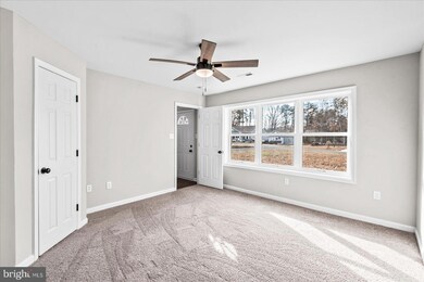 567 Mattox Ave, Colonial Beach, VA 22443 - photo 7