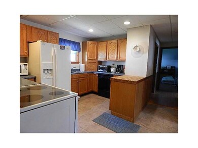 Cafeteria/Kitchen.