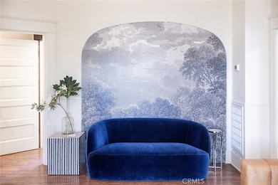 Common area living room.