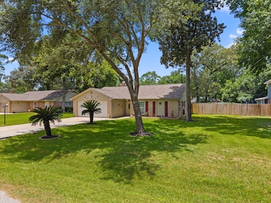 This cute gem is sitting on +1/4 Acre Lot- NEVER F