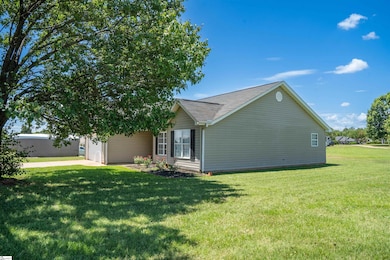 575 Mountainview Rd, Boiling Springs, SC 29316 - photo 4