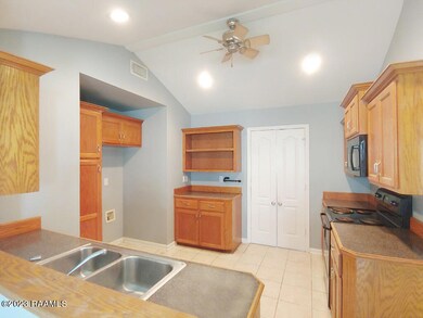 4 Kitchen