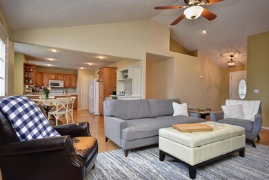 716 Silver Streak Rd-12