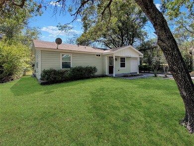 1025 W Oak St, Weatherford, TX 76086 - photo 2