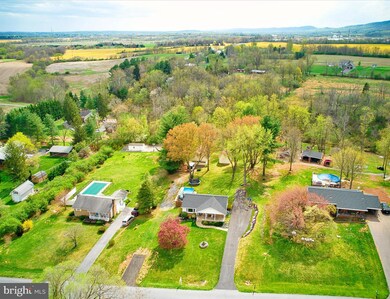 4304 Dover Dr, Frederick, MD 21703 - photo 2