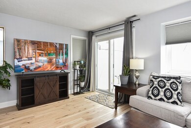 42 Meadow Pond Dr unit G, Leominster, MA 01453 - photo 5