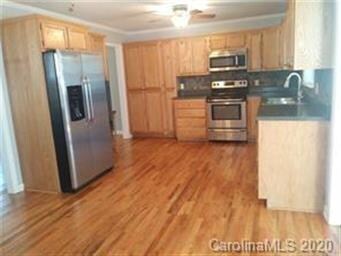 113 Greenfield Ln, Hendersonville, NC 28792 - photo 7