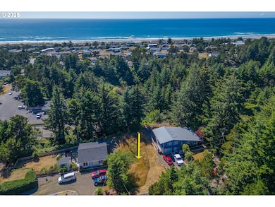 2118 NW View Ridge Dr, Waldport, OR 97394 - photo 2