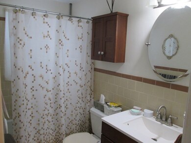 11 Winthrop St, Peabody, MA 01960 - photo 7