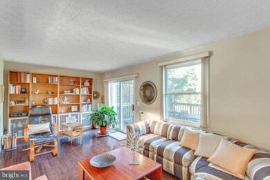 3721 Mazewood Ln, Fairfax, VA 22033 - photo 6