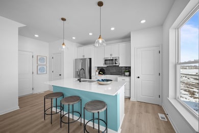 Kitchen with large island