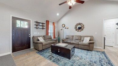 108 Doak St, Shelbyville, TN 37160 - photo 3