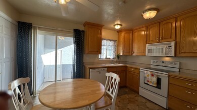 299 W 100 N, Roosevelt, UT 84066 - photo 6