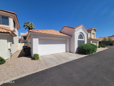 1028 E Sunburst Ln, Tempe, AZ 85284 - photo 3