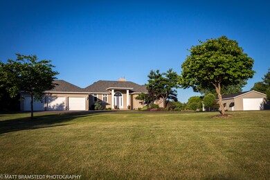 3740 8th Ave, Hudsonville, MI 49426 - photo 2