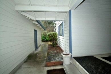 4625 Grandview Dr W unit A, Tacoma, WA 98466 - photo 2