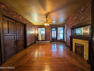 118 S Front Apt 1 St, Sunbury, PA 17801 - photo 4