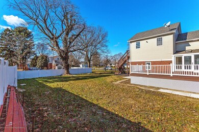 100_77_LOCUST_AVE__252241_399238