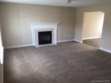 941 Faye St, Statesville, NC 28677 - photo 4