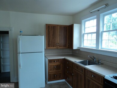 413 N Talbot St unit UPPER RIGHT, Saint Michaels, MD 21663 - photo 6