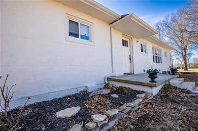 19317 Ks Highway 152 N A, Lacygne, KS 66040 - photo 3