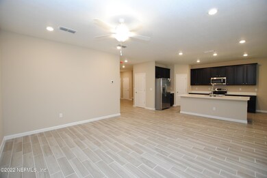 12155 Blockhouse Creek Ct, Jacksonville, FL 32218 - photo 5