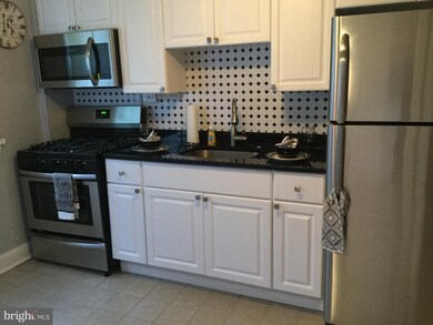 8641 Oak Rd, Parkville, MD 21234 - photo 7