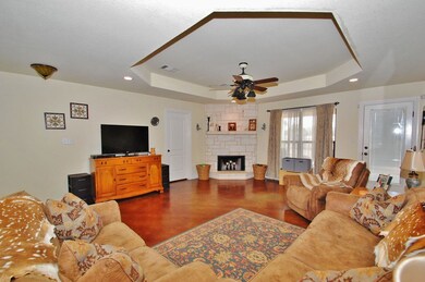 225 Green Oaks Loop, Fredericksburg, TX 78624 - photo 6