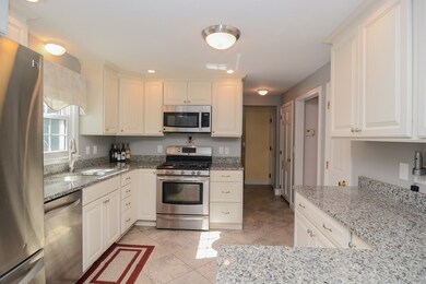 18 Oriole Dr, Nashua, NH 03063 - photo 3