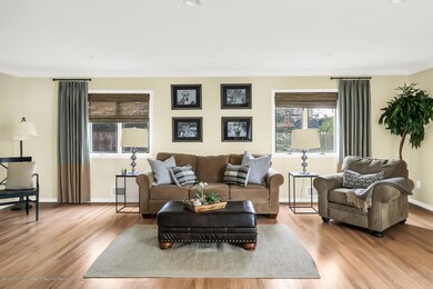 47 Tecumseh Ave Oceanport NJ-large-010-0