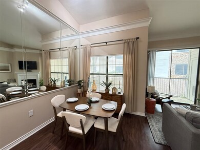 MODEL HOME PHOTOS