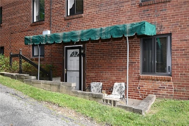 187 Morrison Dr unit 3, Pittsburgh, PA 15216 - photo 2