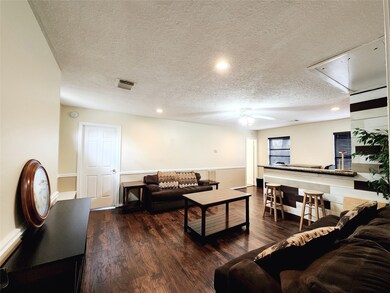 11206 Hylander Dr unit A, Houston, TX 77070 - photo 3