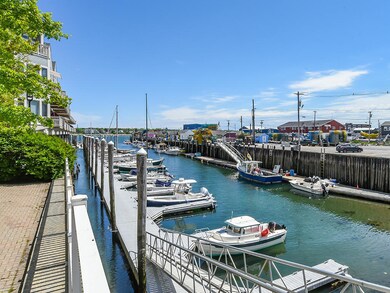 105-717ChandlersWharf