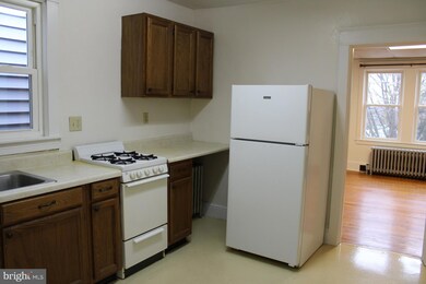 300 1st Ave unit 2 REAR, Red Lion, PA 17356 - photo 2