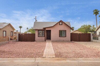 3739_E_Taylor_St_01