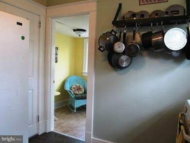 815 Islington St, Silver Spring, MD 20910 - photo 4