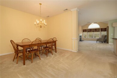 5057 Valley Stream Ln unit 76, Macungie, PA 18062 - photo 4