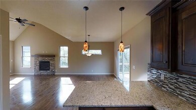 8920 Noland Rd, Lenexa, KS 66215 - photo 7