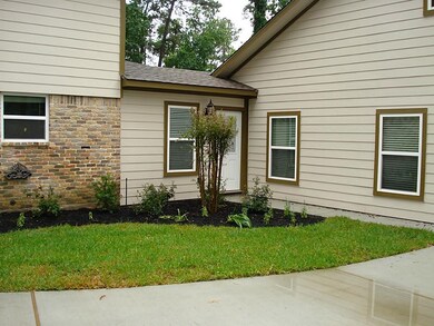 15370 Pinehurst Cir, Conroe, TX 77384 - photo 3