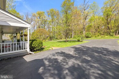 13642 Rock Flint Ct, Clifton, VA 20124 - photo 6