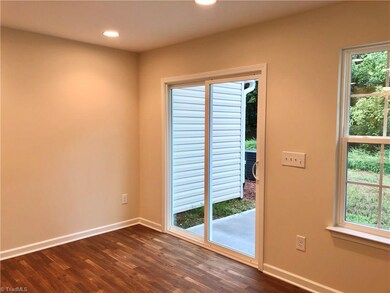 Dining room at patio, great for grilling out!