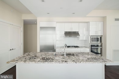 One Riverside Place unit 703, Philadelphia, PA 19103 - photo 7